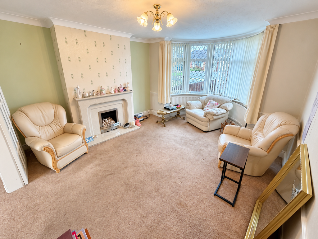 Property photo 3 of 14 Df1Ddbbb-F5F6-478A-8382-3995058Cfa03