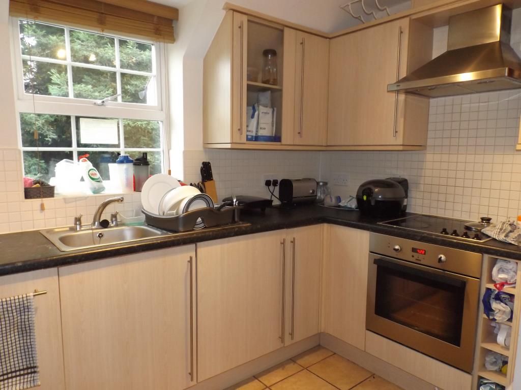 Property photo 2 of 4 Kitchen