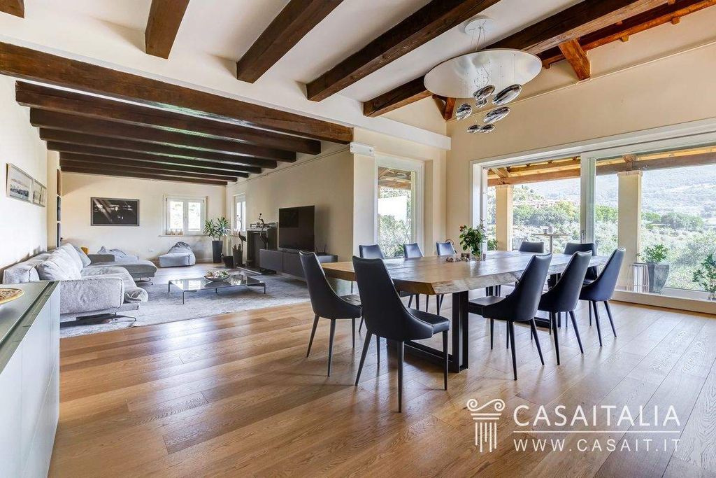 Property photo 3 of 30