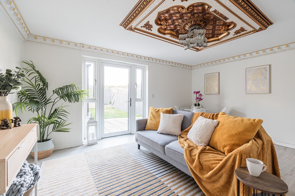 Property photo 2 of 20 Property Image 2