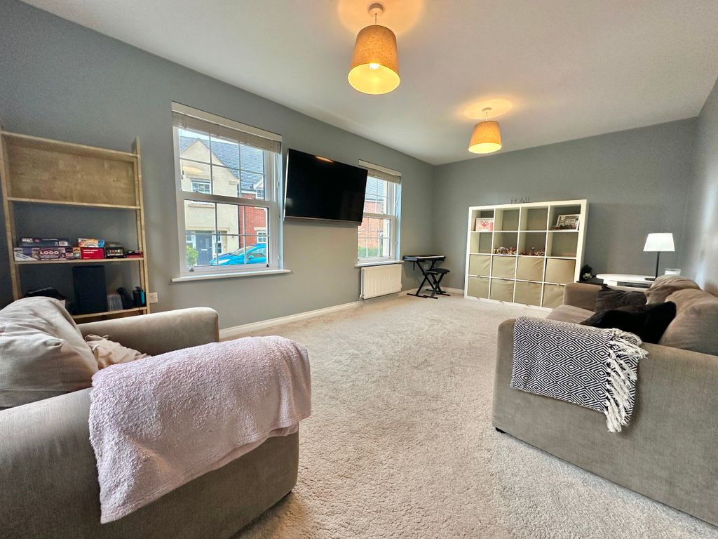 Property photo 3 of 15