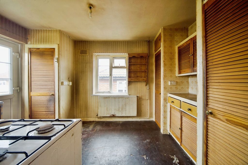 Property photo 3 of 13 Pbox-Img.Jpg