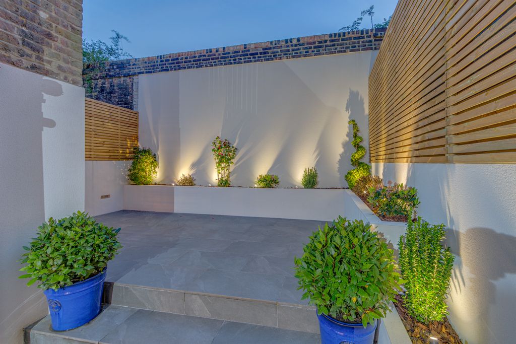 Property photo 3 of 9