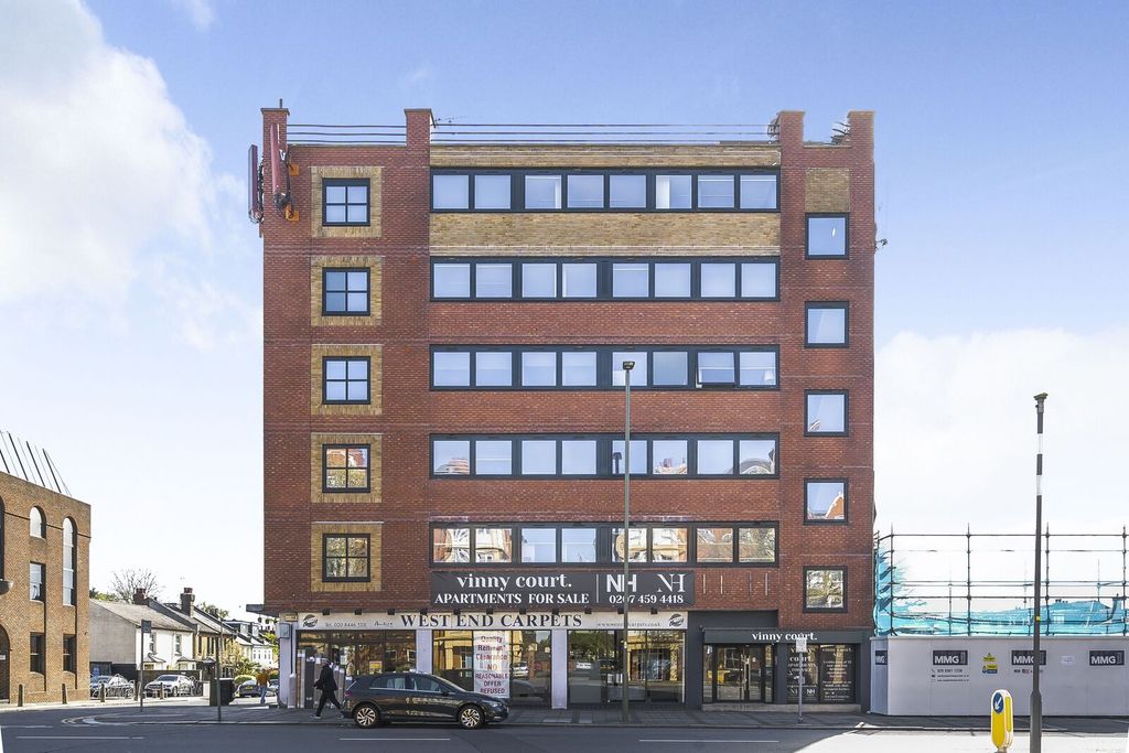 Property photo 1 of 7