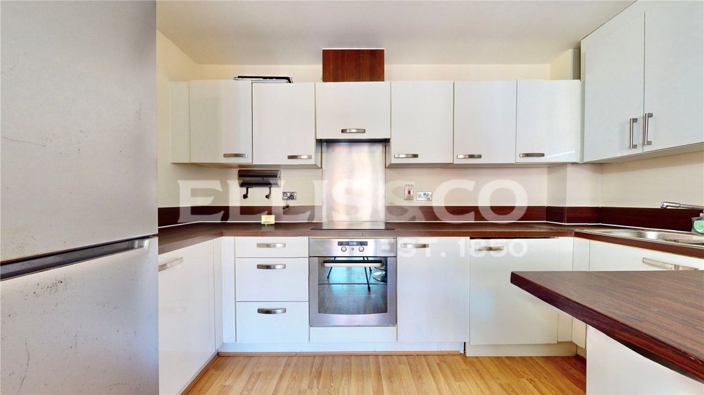 Property photo 2 of 17 Picture No. 07