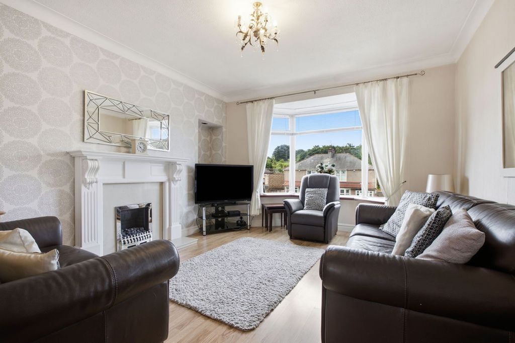Property photo 2 of 42