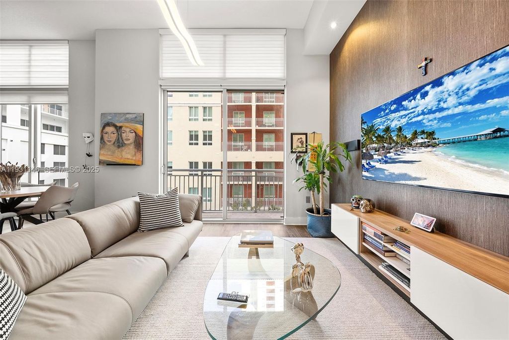 Property photo 2 of 32 <Alttext/>