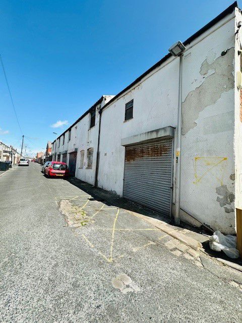 Property photo 2 of 13