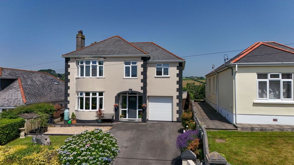 Property photo 1 of 31