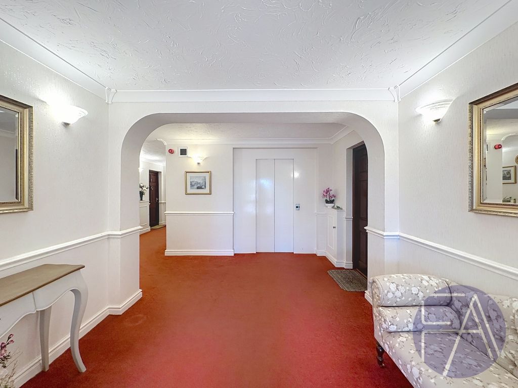 Property photo 2 of 19 4460053