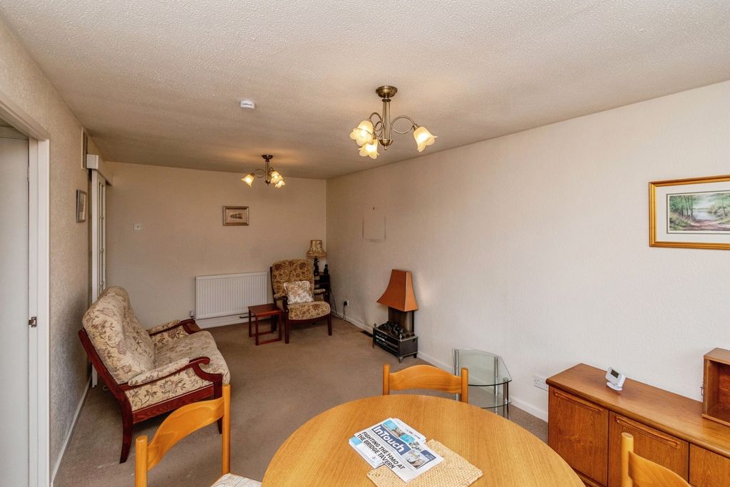 Property photo 3 of 16 Pbox-Img.Jpg