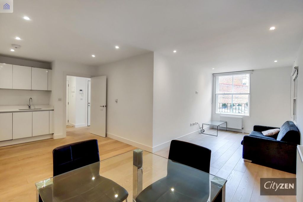 Property photo 1 of 13 Reception Room