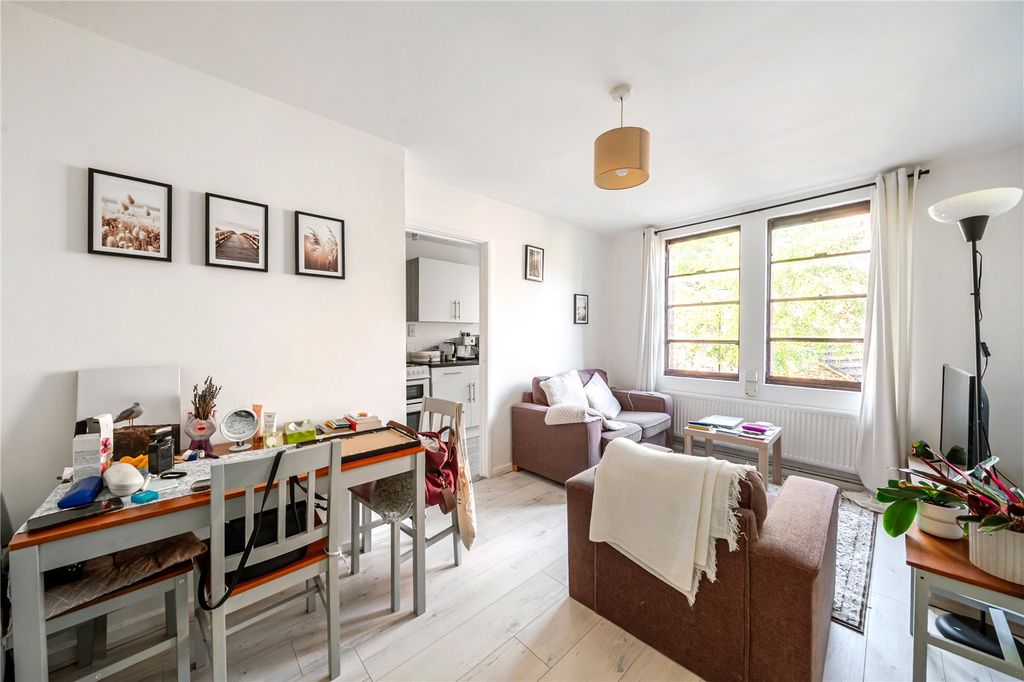 Property photo 2 of 9 Picture No. 03