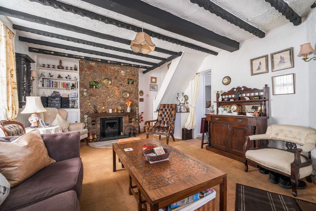 Property photo 2 of 11 1512083-7-6A8c3B0...