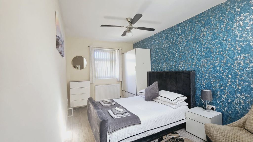 Property photo 1 of 70