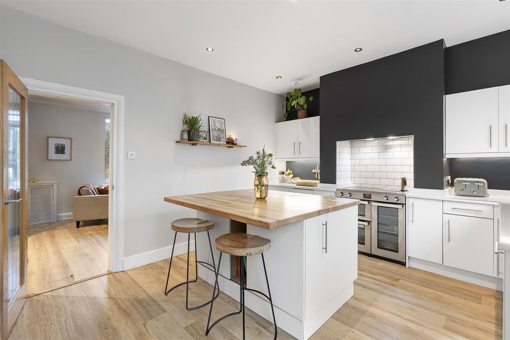 Property photo 3 of 30 Img_1094.Jpg