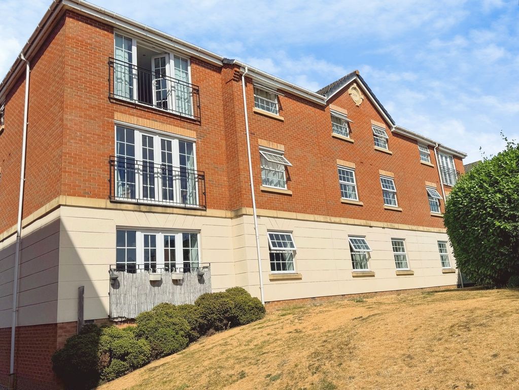 Property photo 1 of 16
