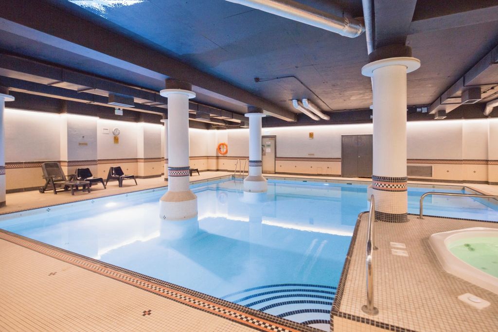 Property photo 2 of 14 Swimming Pool