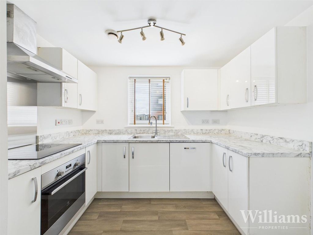 Property photo 3 of 11 Cam02861G0-Pr0377-Still012.Jpg