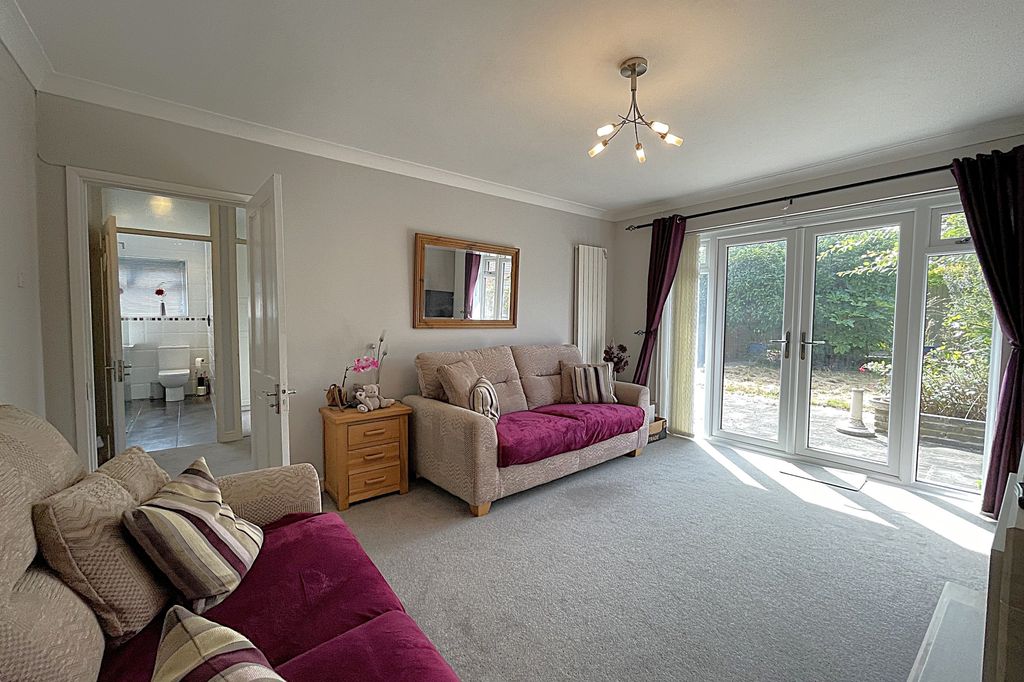 Property photo 3 of 14