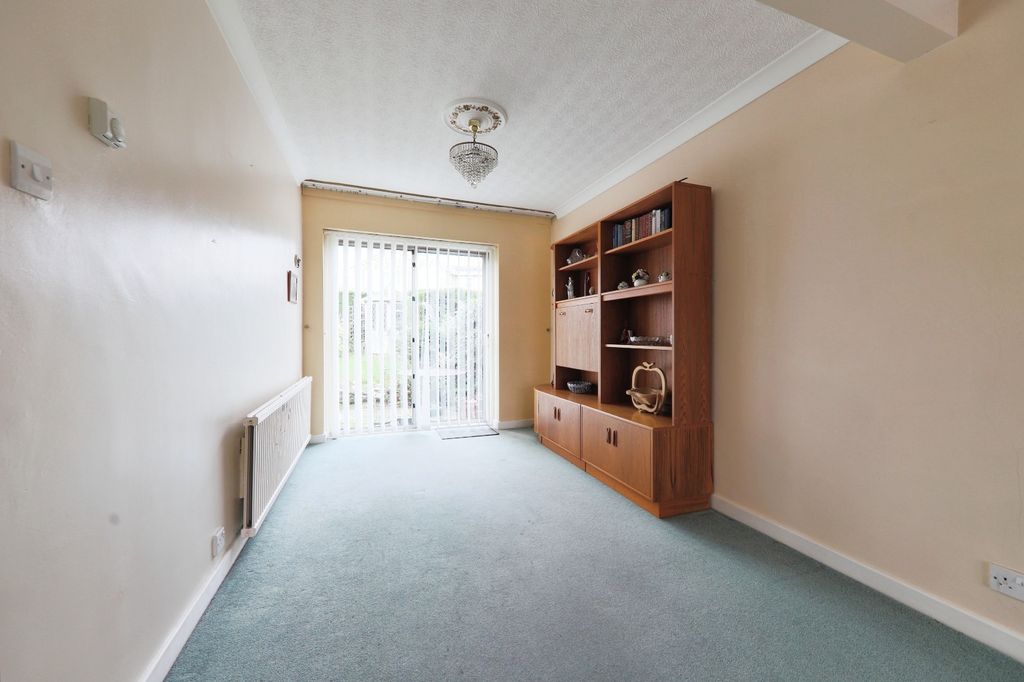 Property photo 3 of 13 3710217