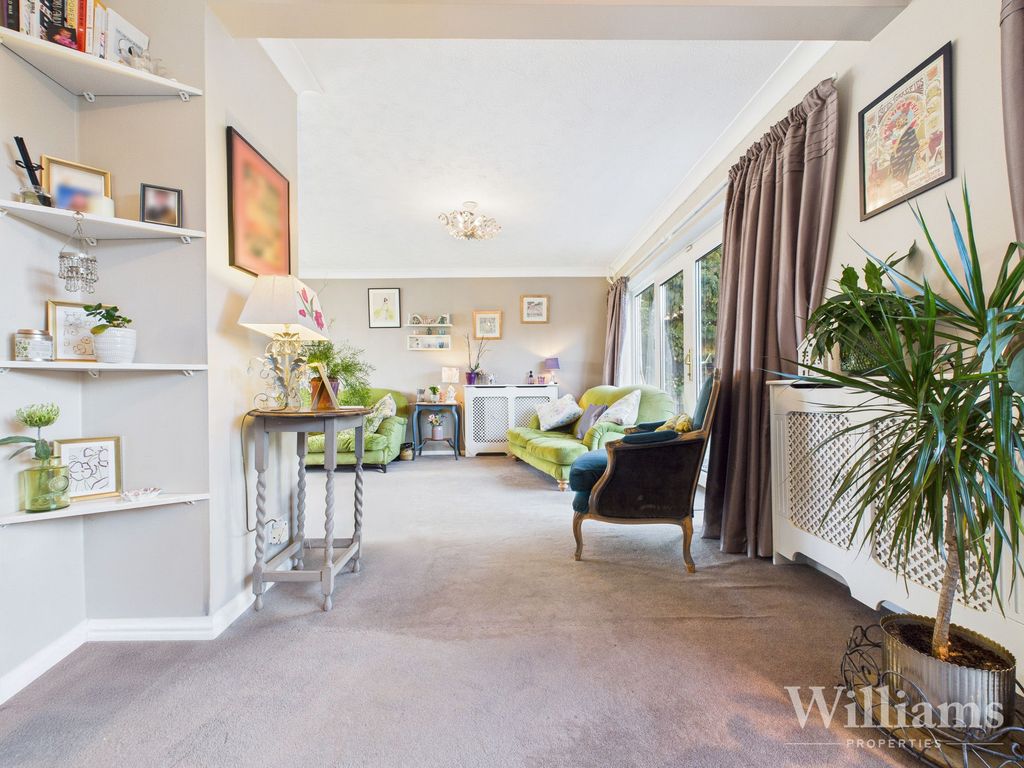 Property photo 3 of 24