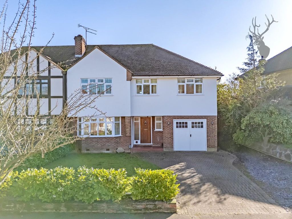Property photo 1 of 26