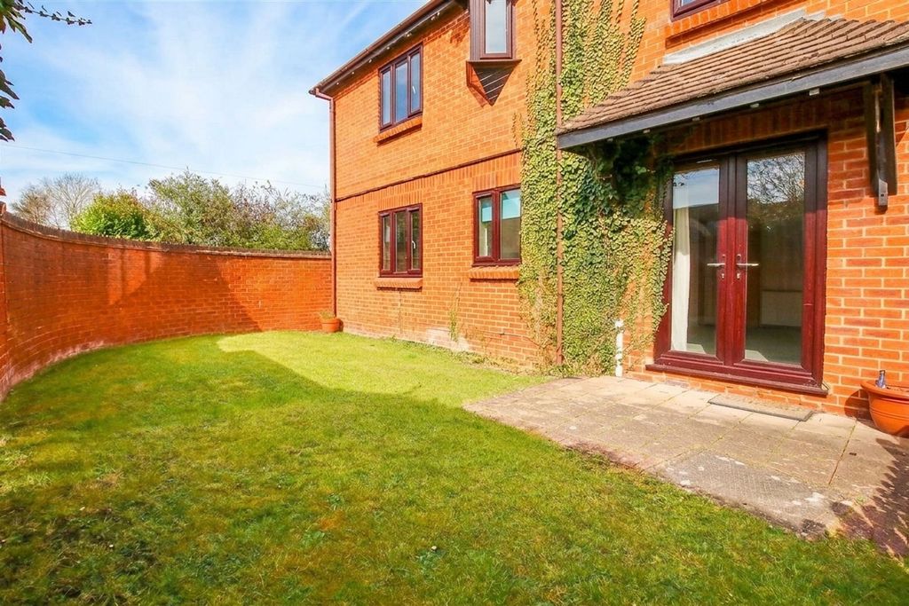 Property photo 2 of 6