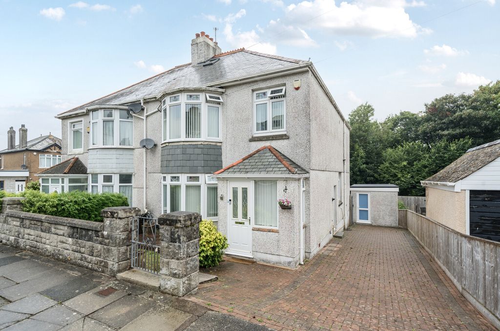 Property photo 1 of 19 1332259-1-6890942...