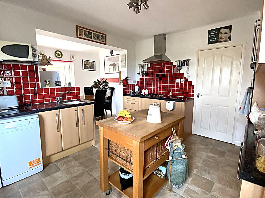 Property photo 3 of 25
