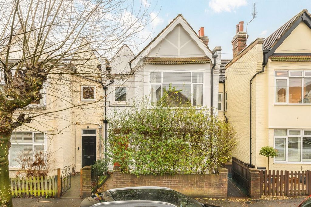 Property photo 3 of 6