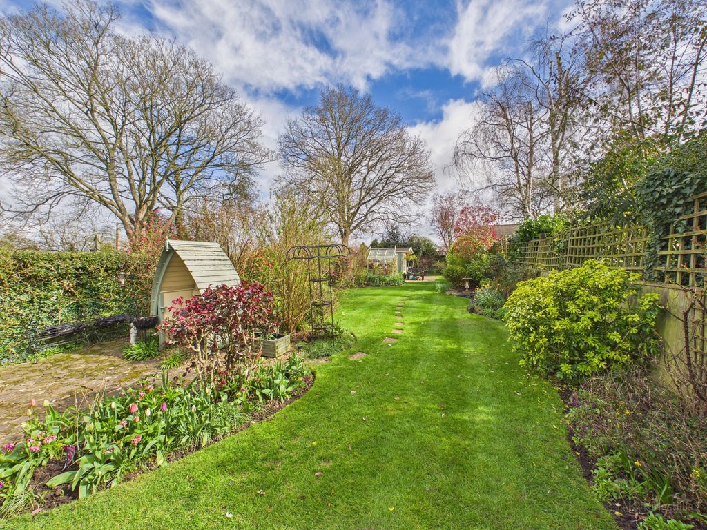 Property photo 2 of 15 Garden