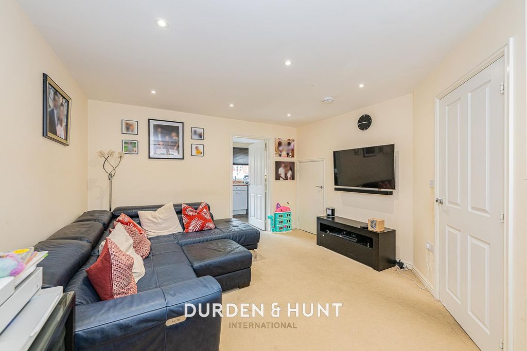 Property photo 3 of 25 Sunliner-29.Jpg
