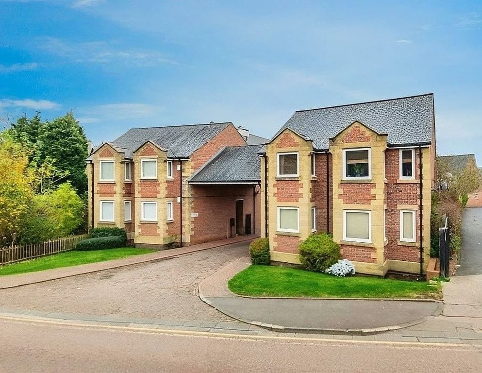 Property photo 1 of 15 Photo 7