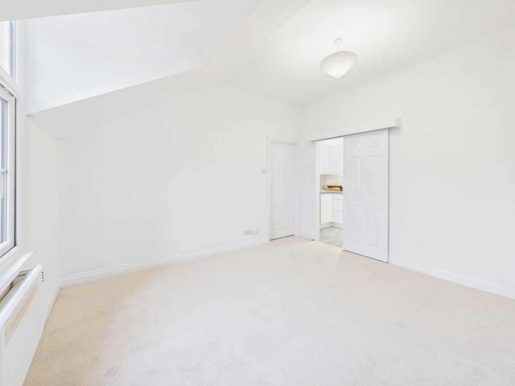 Property photo 2 of 8 Living Room