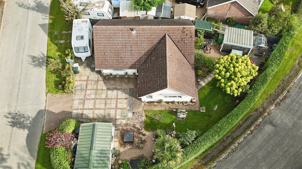 Property photo 3 of 24