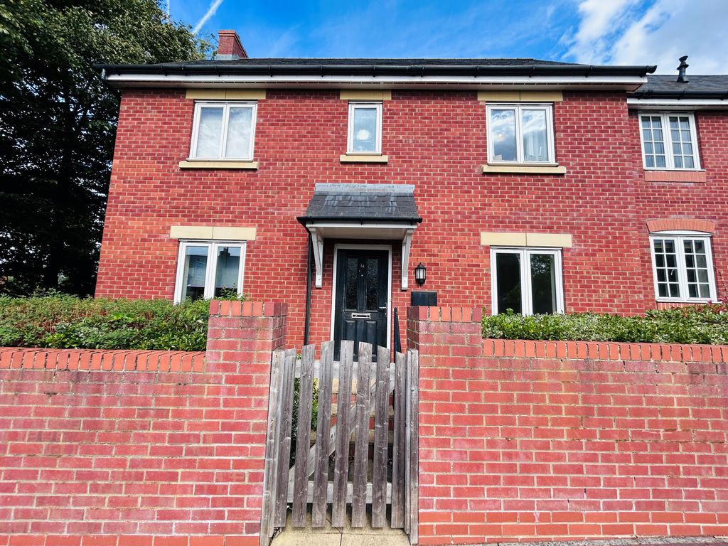 Property photo 1 of 2