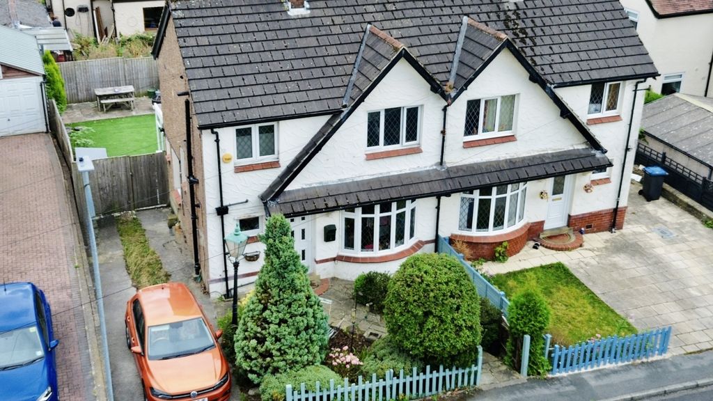 Property photo 1 of 14 6E9B26Bf-Be4A-4C00-95E1-1Fe3B08E23Fa_1_201_A