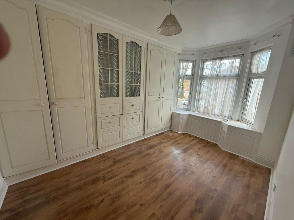 Property photo 3 of 4