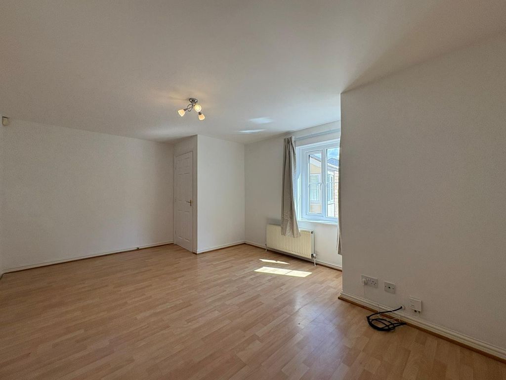Property photo 3 of 7 Picture No. 45