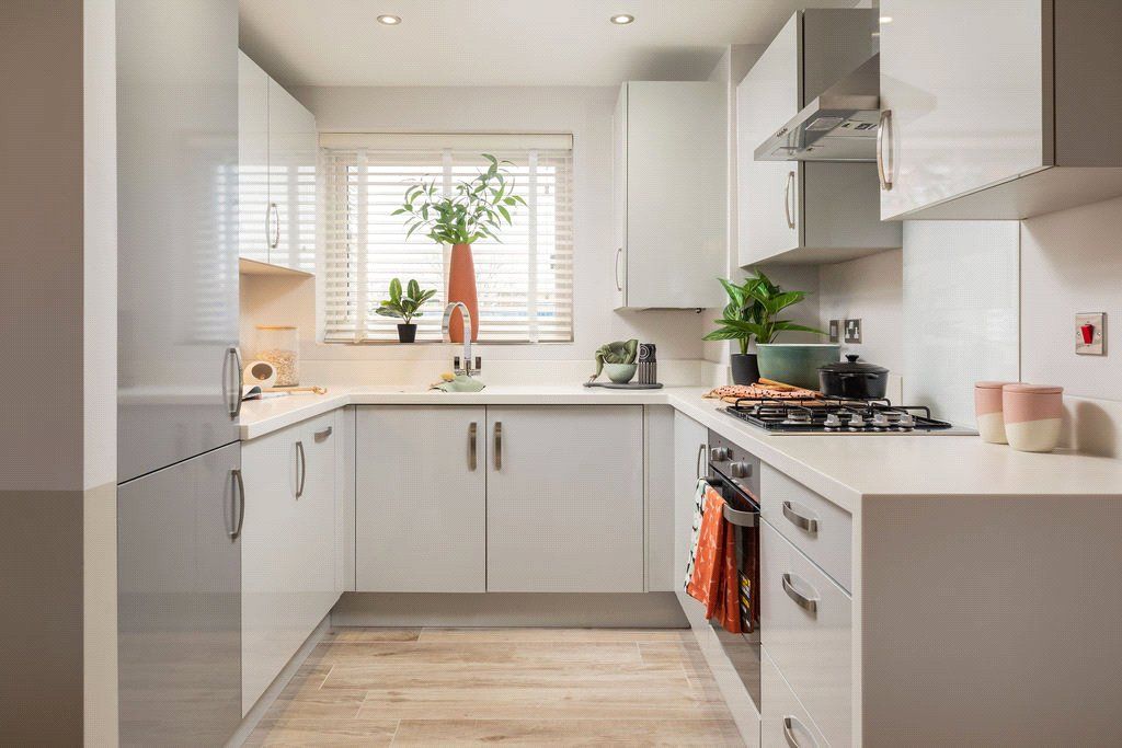 Property photo 3 of 10 Show Home