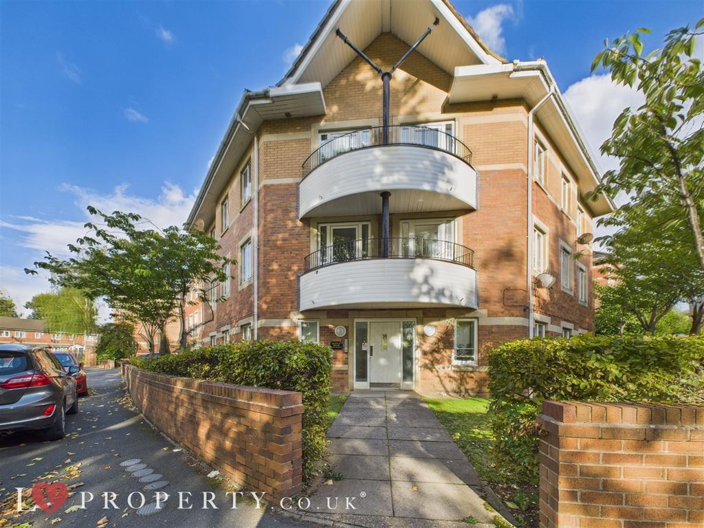 Property photo 1 of 14 Cam05016G0-Pr0120-Still013.Jpg