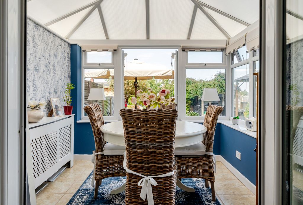 Property photo 3 of 22 1511081-20-1A038d...