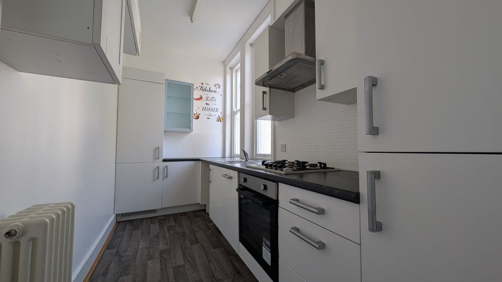 Property photo 2 of 7 Picture 2