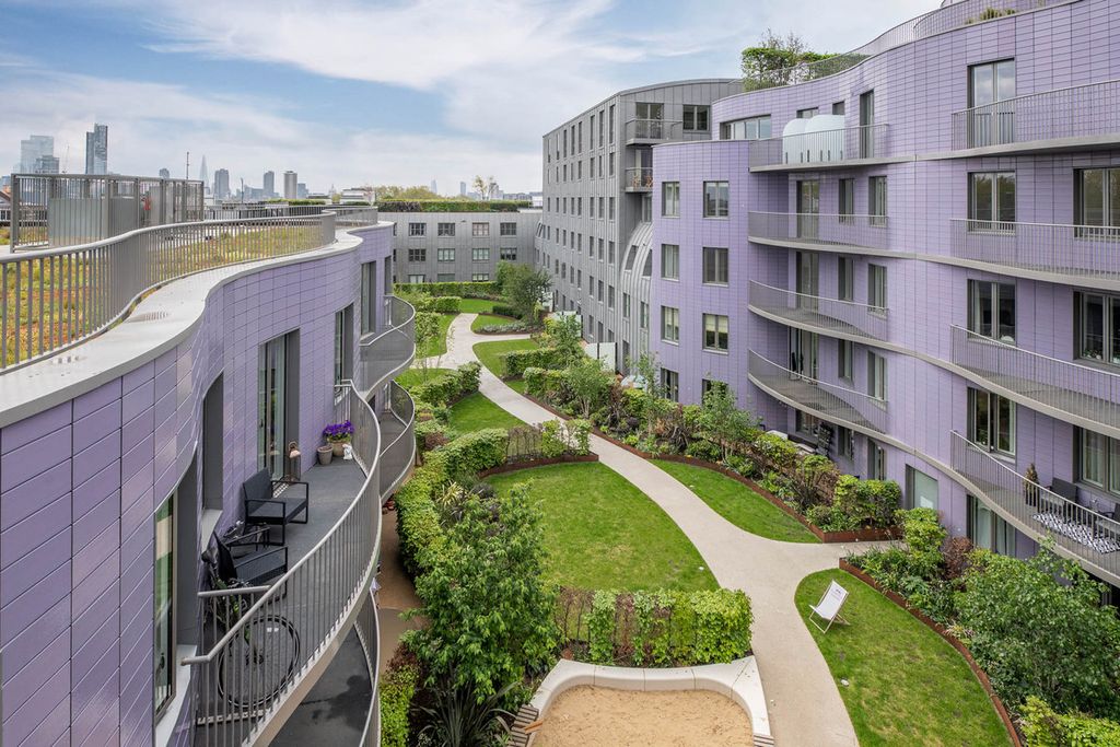 Property photo 2 of 10