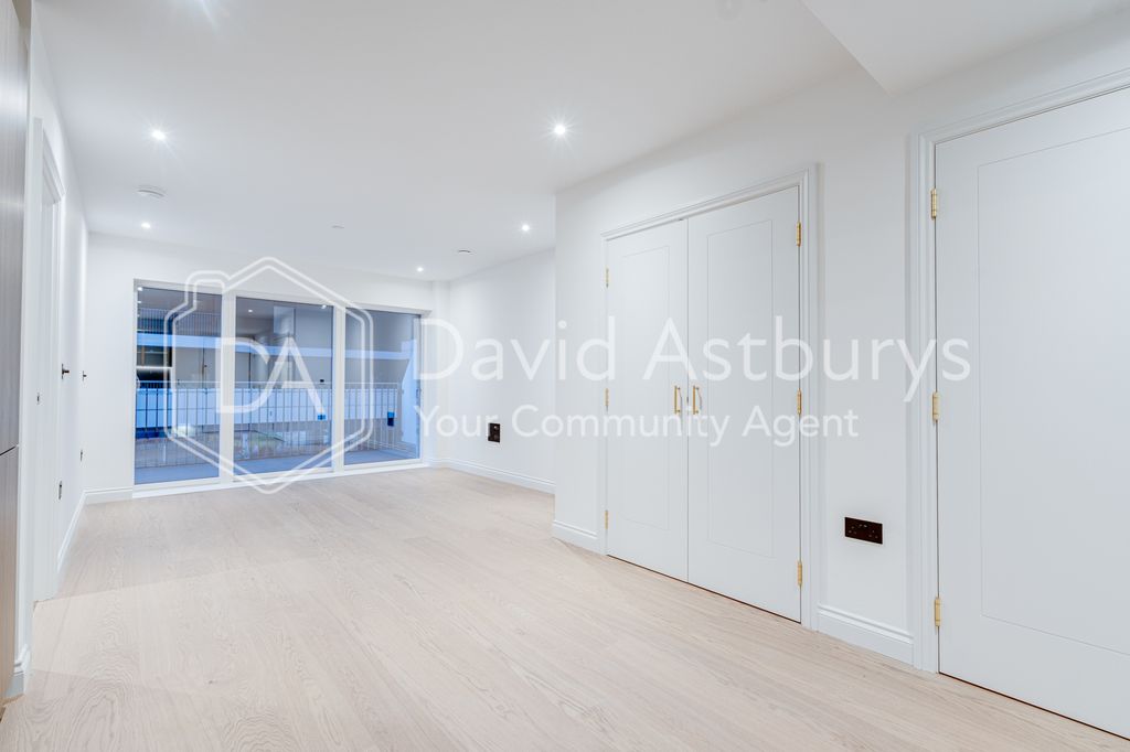 Property photo 3 of 12 Dsc08865