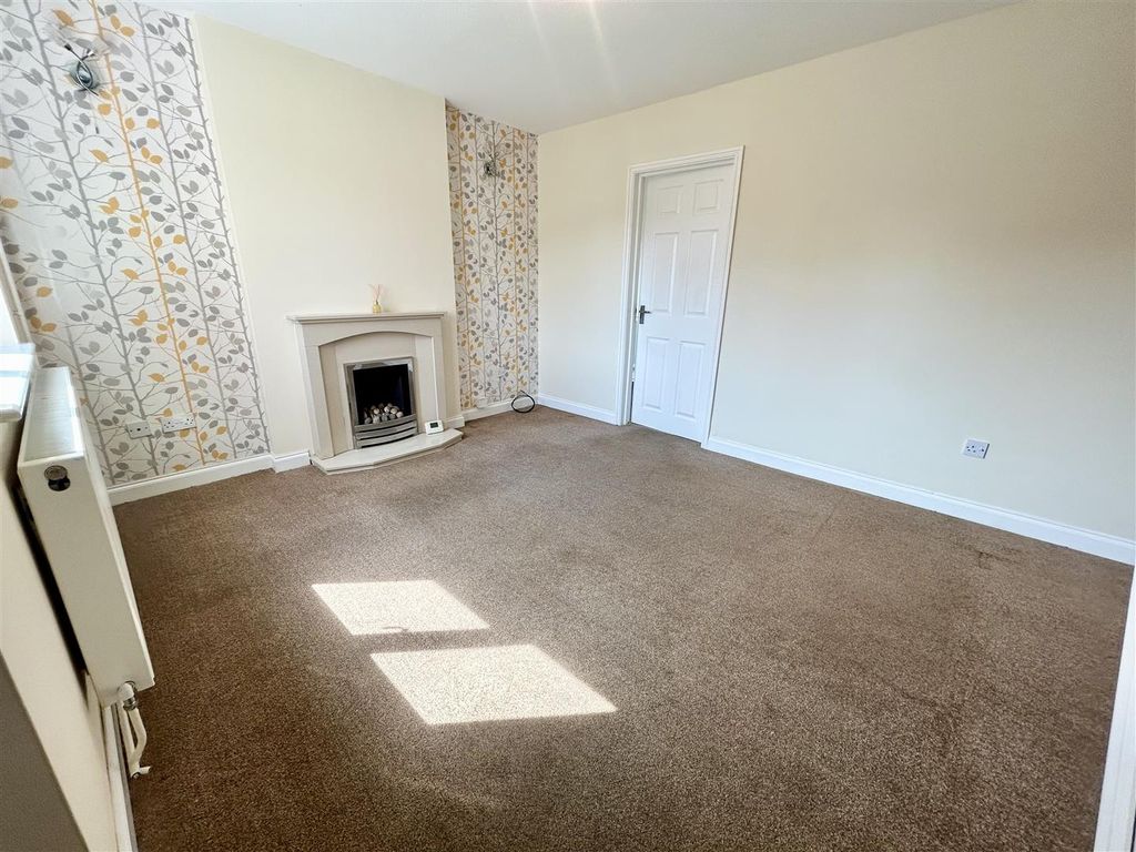 Property photo 2 of 9 Living Room