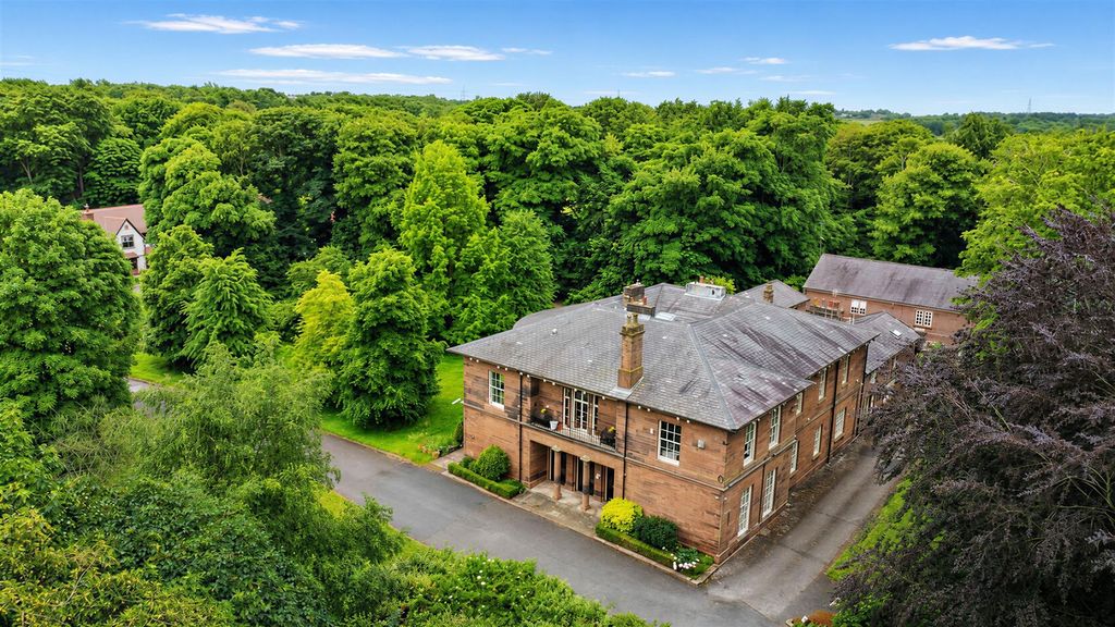 Property photo 1 of 19 Eccleston Hall