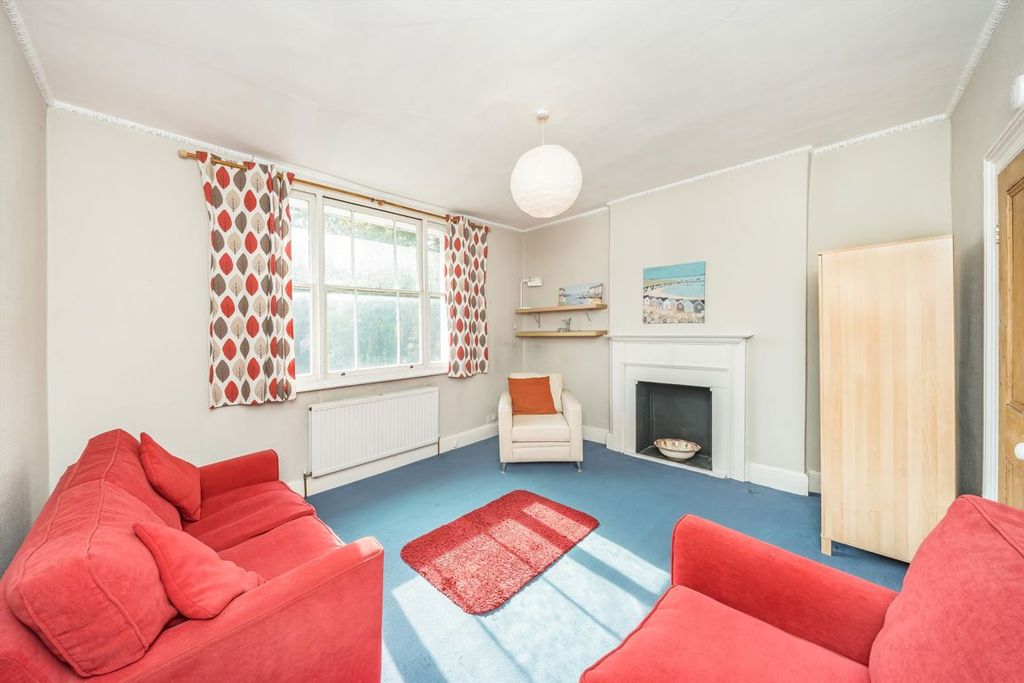 Property photo 2 of 5
