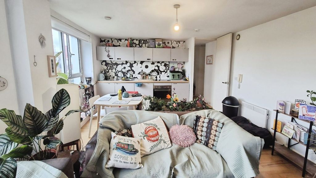 Property photo 3 of 8 Picture No. 08